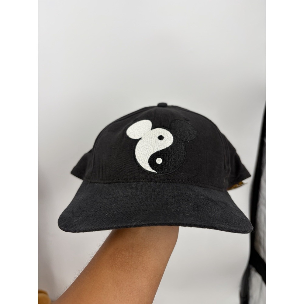 Vintage Disney World Hat Adult OSFA Black Mickey Mouse Yin Yang Made in USA Cap